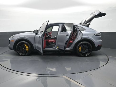 Certified 2023 Porsche Cayenne Turbo GT AWD/4WD image 30