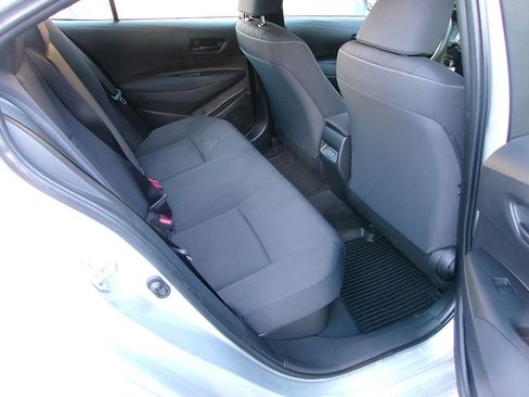 Used 2023 Toyota Corolla LE image 10