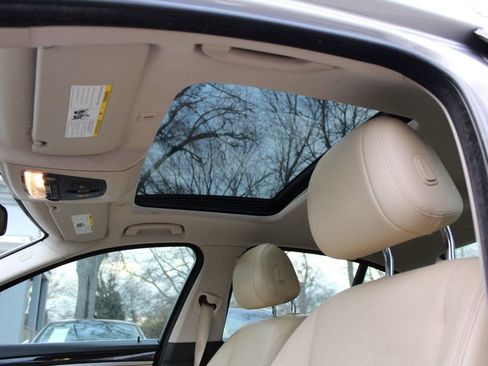 Used 2016 BMW 528i 528i image 15