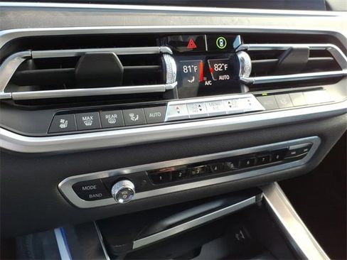 Used 2019 BMW X7 xDrive50i w/ Dynamic Handling Package image 23