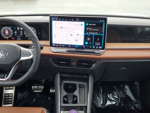 New 2026 Volkswagen Tiguan SEL R-Line image 25