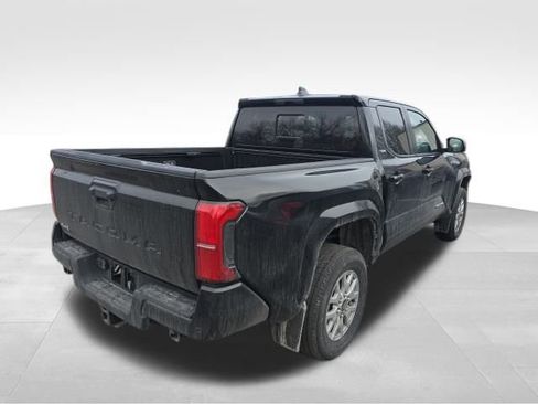 Used 2024 Toyota Tacoma SR5 image 8