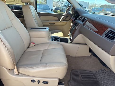 Used 2009 Chevrolet Silverado 1500 LTZ w/ White Diamond Edition image 52