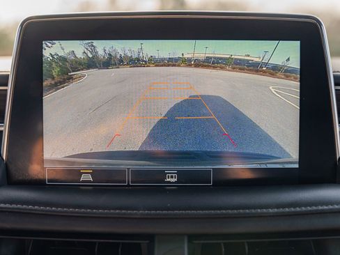 Used 2021 Chevrolet Tahoe LT image 40