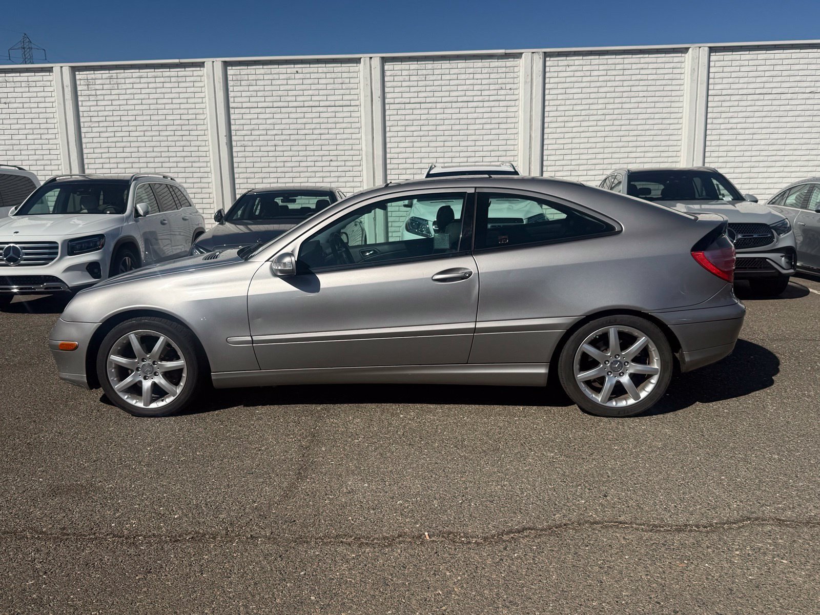 Used 2004 Mercedes-Benz C 230 Coupe image 2