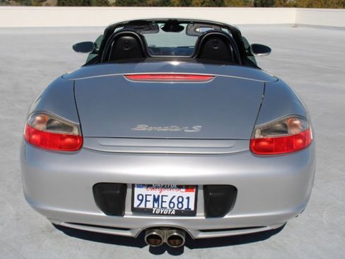 Used 2004 Porsche Boxster S image 18