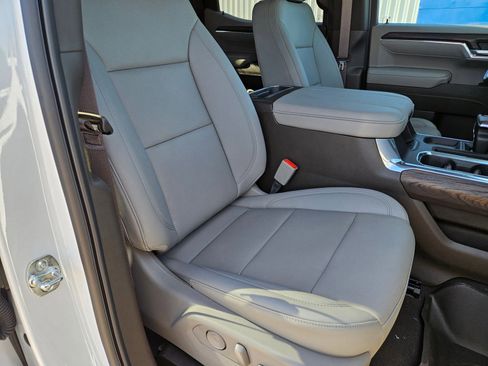 New 2026 GMC Sierra 1500 SLT w/ SLT Premium Plus Package image 29