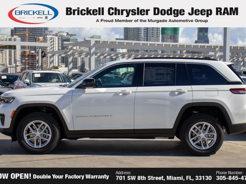 New 2025 Jeep Grand Cherokee Laredo X image 12