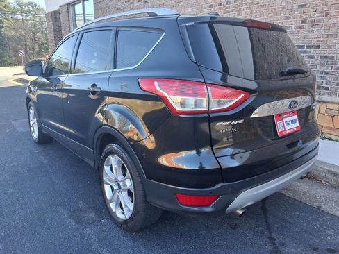 Used 2015 Ford Escape Titanium image 3
