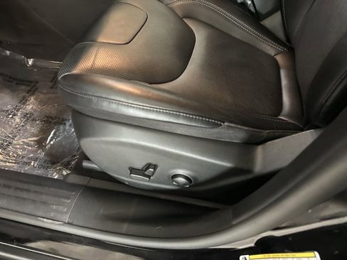 Used 2022 Jeep Cherokee Latitude Lux w/ Mopar Interior Package image 16