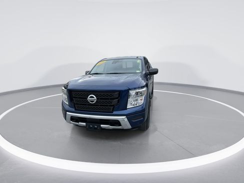Used 2021 Nissan Titan SV w/ SV Convenience Package image 7
