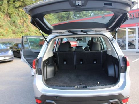 Used 2019 Subaru Forester Premium image 22