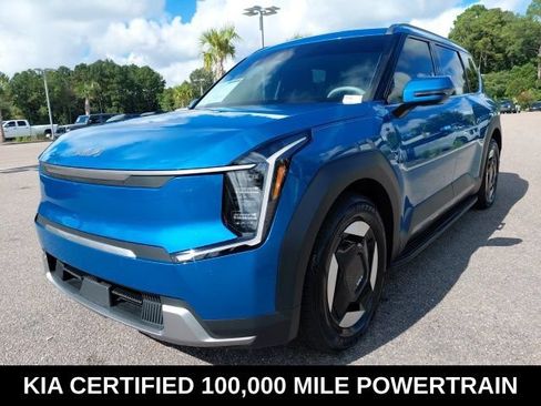 Certified 2024 Kia EV9 Wind AWD/4WD image 1