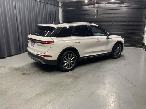 Used 2020 Lincoln Corsair AWD w/ Premium Package image 7