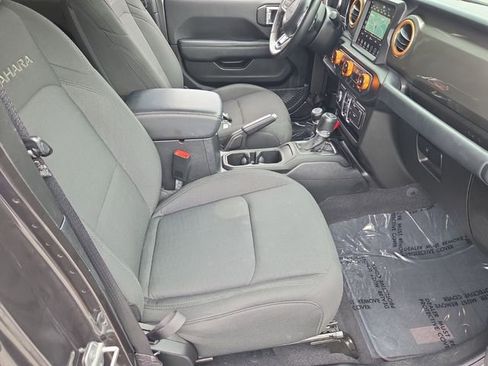 Used 2020 Jeep Wrangler Unlimited Sahara AWD/4WD image 18