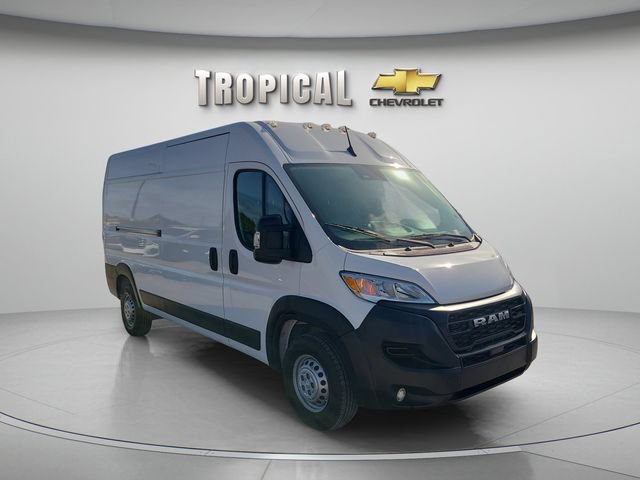 Used 2025 RAM ProMaster 2500 w/ Convenience Group FWD image 4