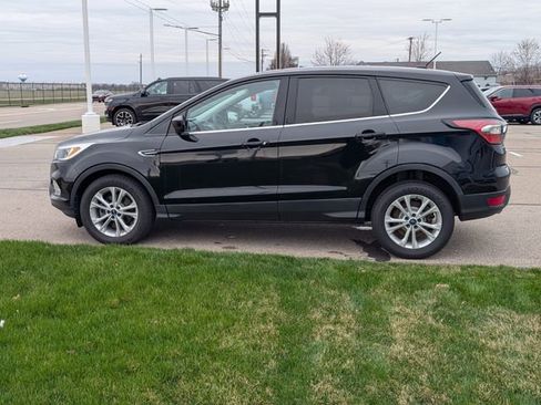 Used 2017 Ford Escape SE image 10
