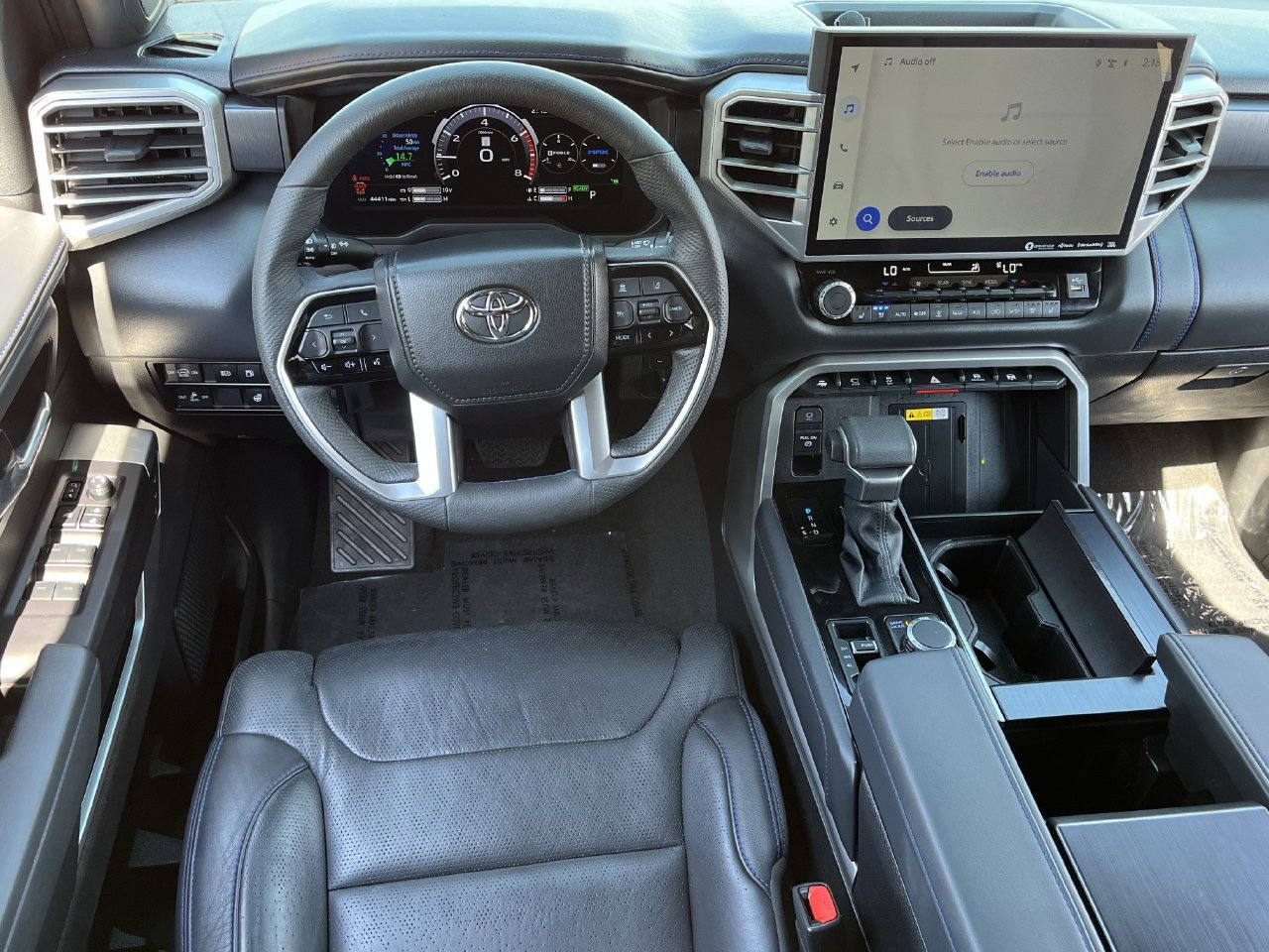 Used 2023 Toyota Sequoia Platinum AWD/4WD image 10
