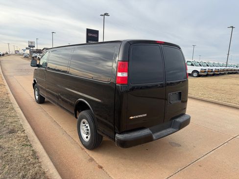 New 2025 Chevrolet Express 3500 Extended w/ Driver Convenience Package image 5
