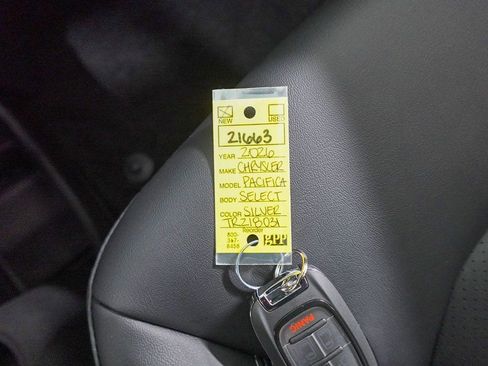 New 2026 Chrysler Pacifica Select w/ S Appearance Package image 32