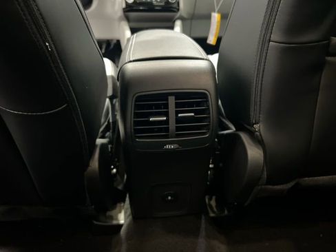 Used 2024 Ford Escape SE FWD image 13