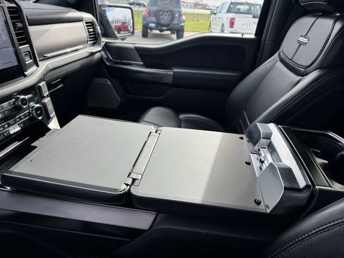 Used 2024 Ford F150 Platinum image 27