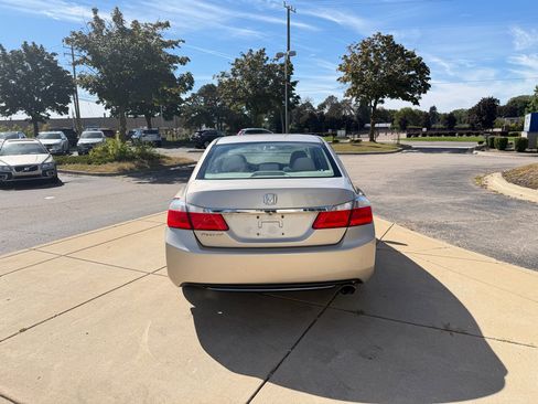 Used 2013 Honda Accord LX image 6
