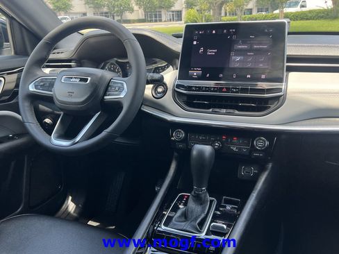 Used 2024 Jeep Compass Limited AWD/4WD image 6