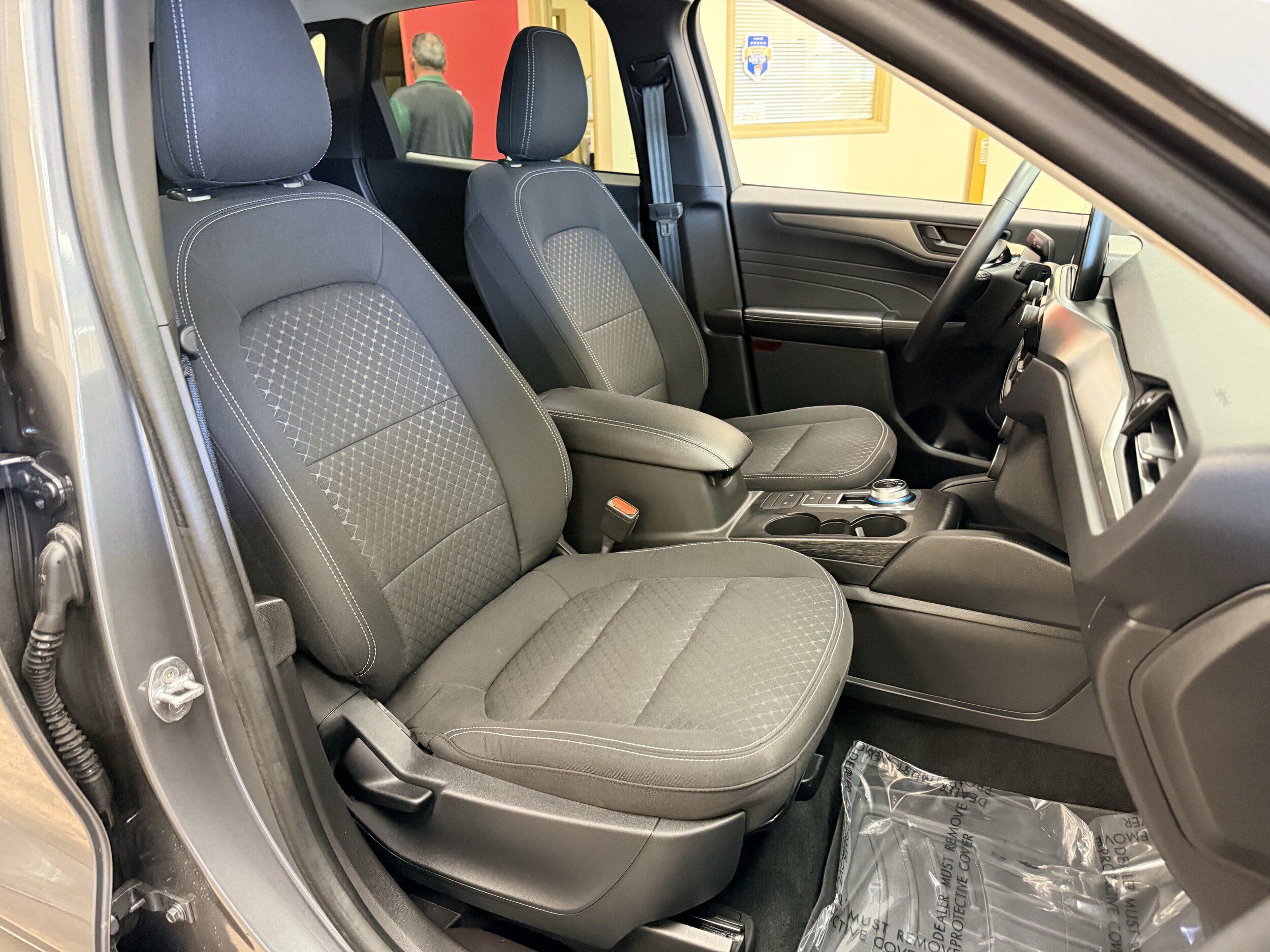 Used 2024 Ford Escape Active AWD/4WD image 27