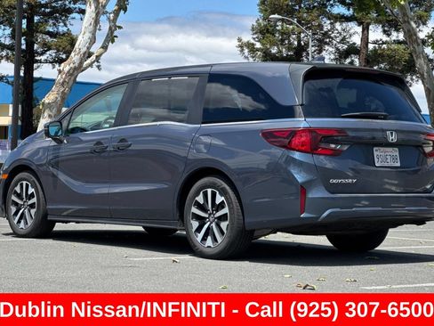 Used 2025 Honda Odyssey EX-L image 6