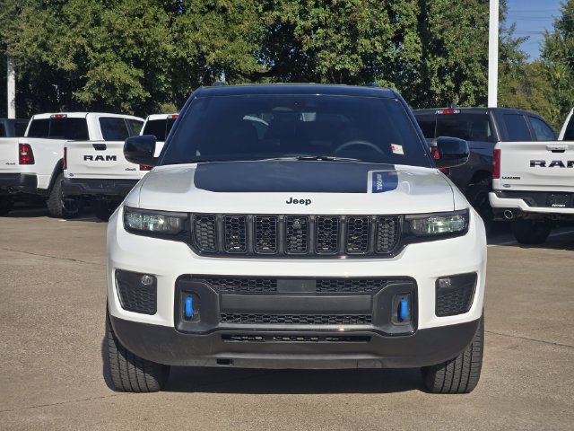 Certified 2023 Jeep Grand Cherokee Trailhawk w/ Luxury Tech Group III AWD/4WD image 2