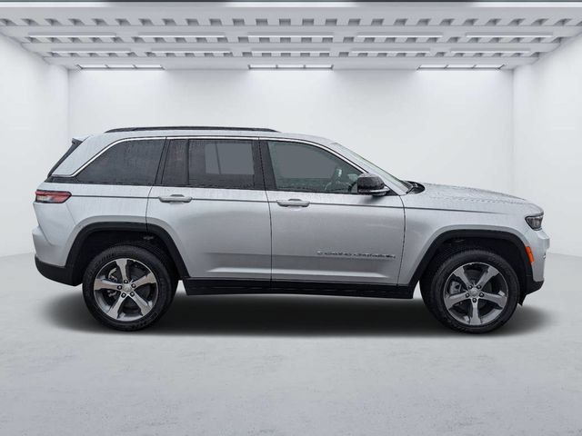 New 2024 Jeep Grand Cherokee Limited 4xe AWD/4WD image 2