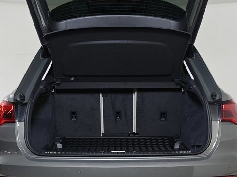 Certified 2024 Audi Q3 2.0T Premium Plus image 22