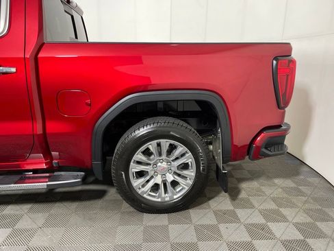 Used 2023 GMC Sierra 1500 Denali w/ Technology Package AWD/4WD image 5