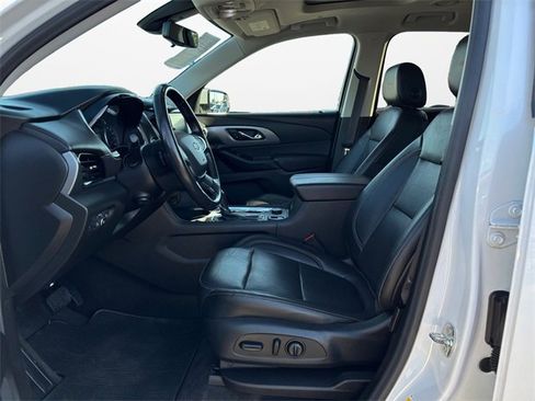 Used 2020 Chevrolet Traverse Premier image 9