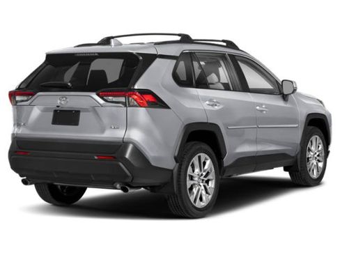 Used 2025 Toyota RAV4 XLE FWD image 2