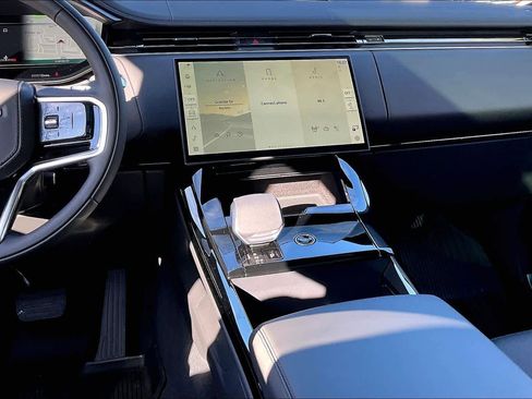 New 2026 Land Rover Range Rover Sport SE image 9
