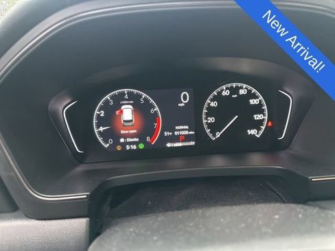 Used 2025 Honda Pilot TrailSport image 9