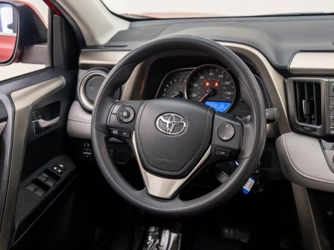 Used 2015 Toyota RAV4 XLE image 10