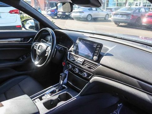 Used 2021 Honda Accord Sport image 21