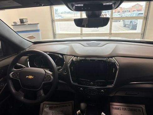 Used 2023 Chevrolet Traverse High Country AWD/4WD image 26