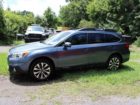 Used 2015 Subaru Outback 2.5i Limited image 12