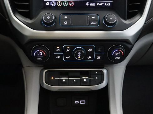 Used 2020 GMC Acadia SLT w/ Driver Alert Package II AWD/4WD image 35