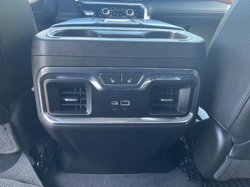 Used 2022 GMC Sierra 1500 Denali w/ Denali Reserve Package AWD/4WD image 23