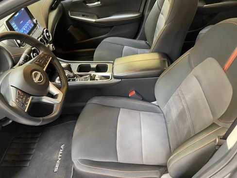 Used 2025 Nissan Sentra SR FWD image 19