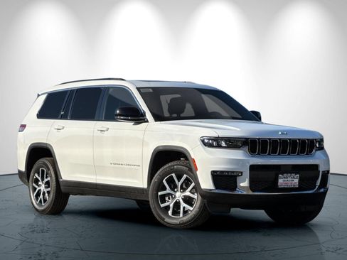 New 2025 Jeep Grand Cherokee L Limited AWD/4WD image 2