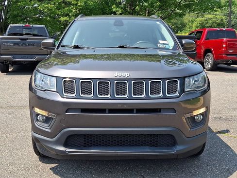 Used 2020 Jeep Compass Latitude w/ Popular Equipment Group AWD/4WD image 2