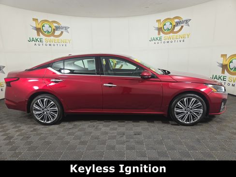 Used 2023 Nissan Altima 2.5 SL AWD/4WD image 10
