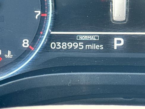 Used 2024 Mitsubishi Outlander SE image 29