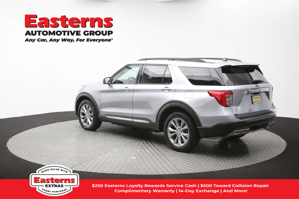 Used 2023 Ford Explorer XLT w/ Equipment Group 202A AWD/4WD image 66